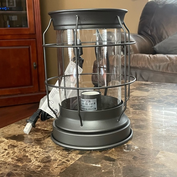 Better Homes & Gardens Modern Bronze Metal & Glass Edison Lantern - Picture 5 of 15